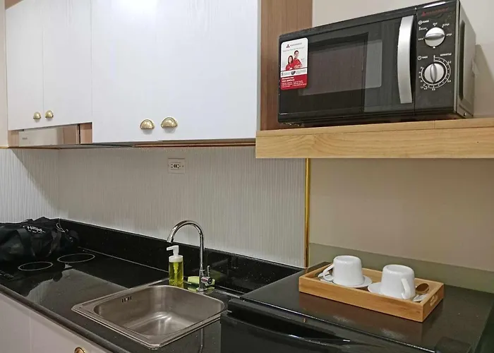 Homefort Twin Bed - Red Residences Makati 2202 *